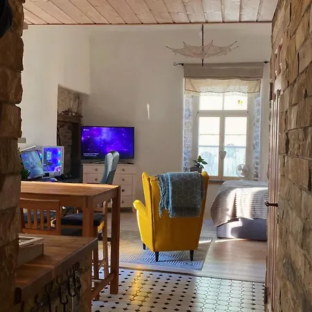 Hapsal Old Town Getaway * هابسالو