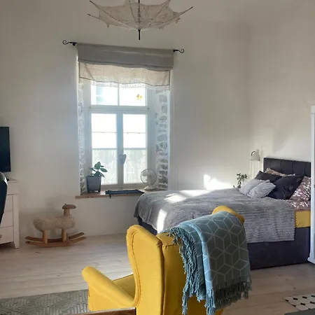 Hapsal Old Town Getaway شقة *